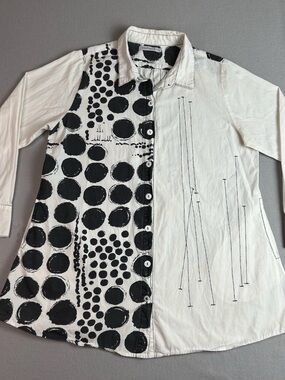 Black & White Dot Split-Print Button-Up Shirt
